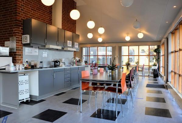Stoberiet Hostel Svendborg Exterior photo The kitchen at the International Centre