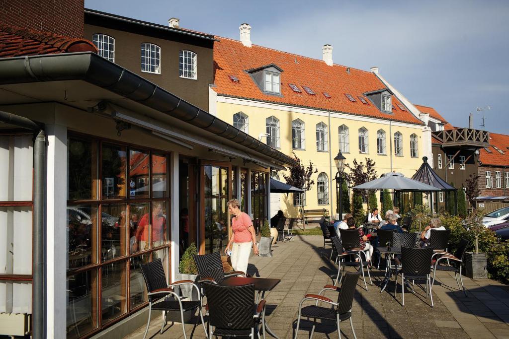 Stoberiet Hostel Svendborg Exterior photo The old town of Sønderborg